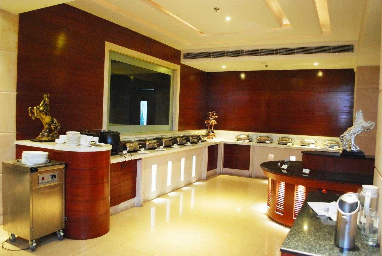 Citrus Hotel Ghaziabad Exterior photo