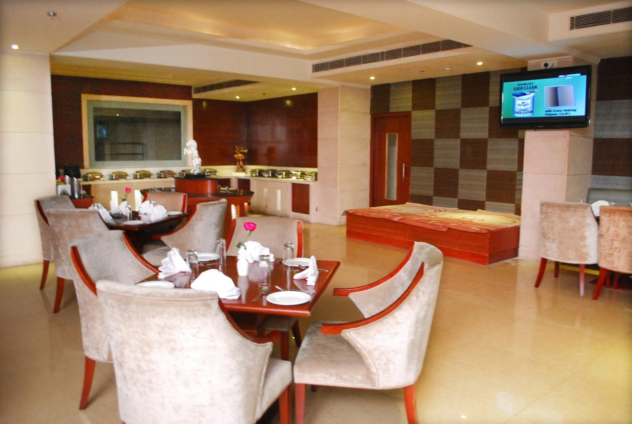 Citrus Hotel Ghaziabad Exterior photo