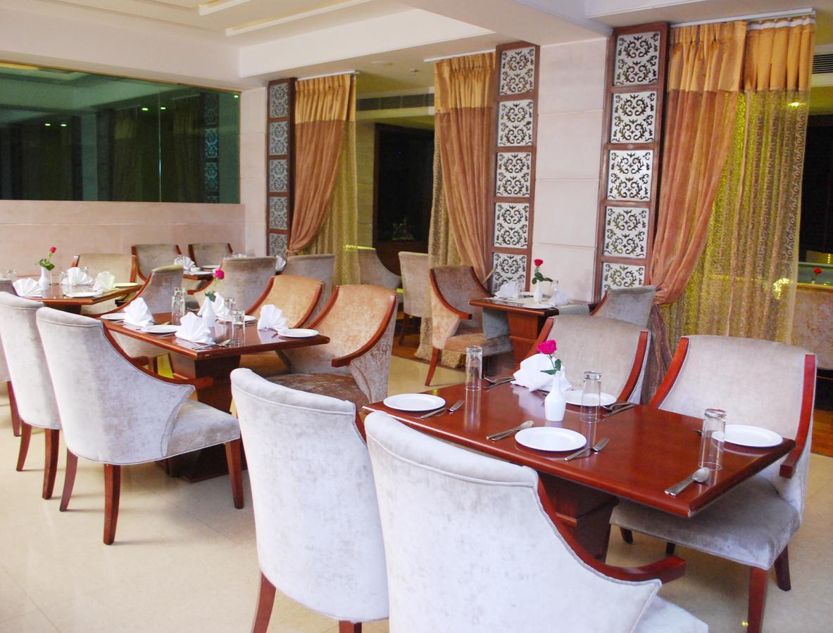 Citrus Hotel Ghaziabad Exterior photo