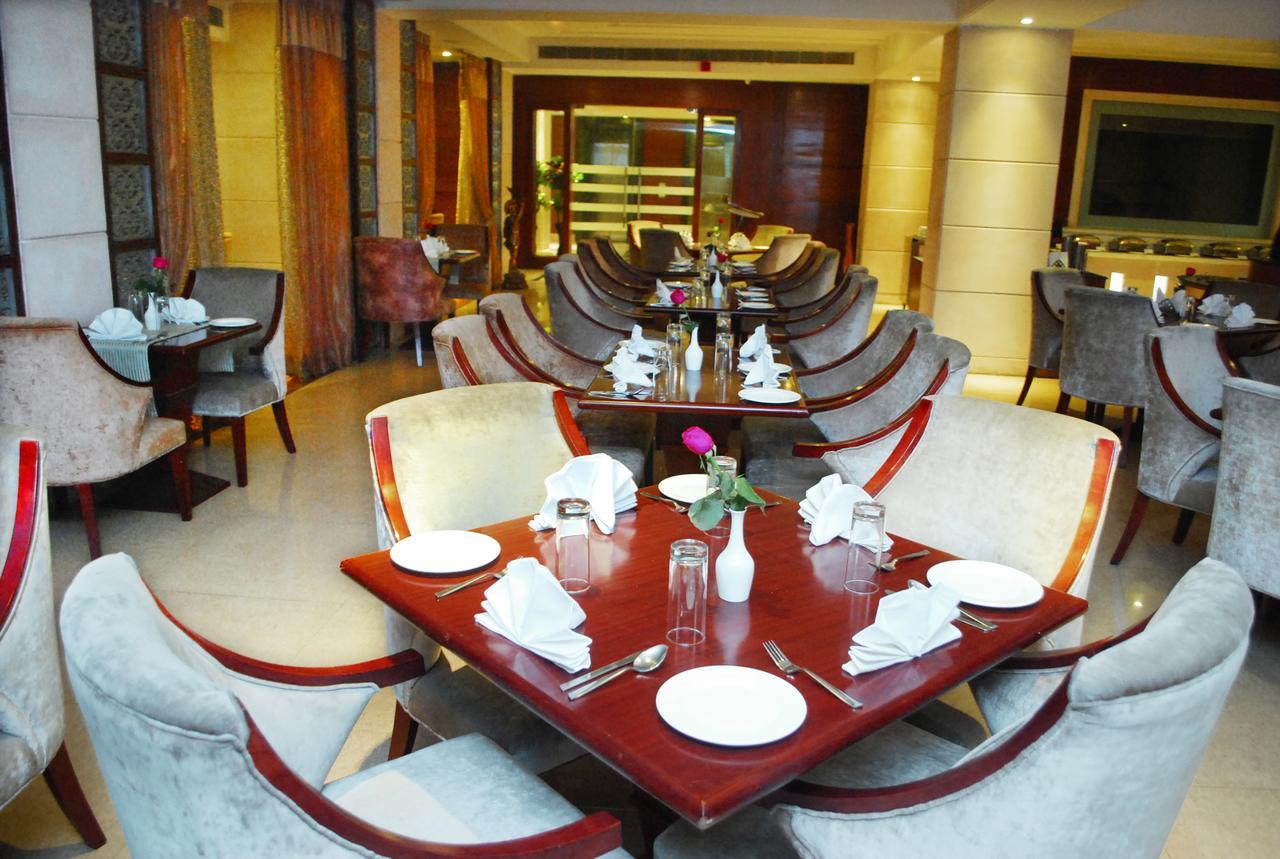Citrus Hotel Ghaziabad Exterior photo
